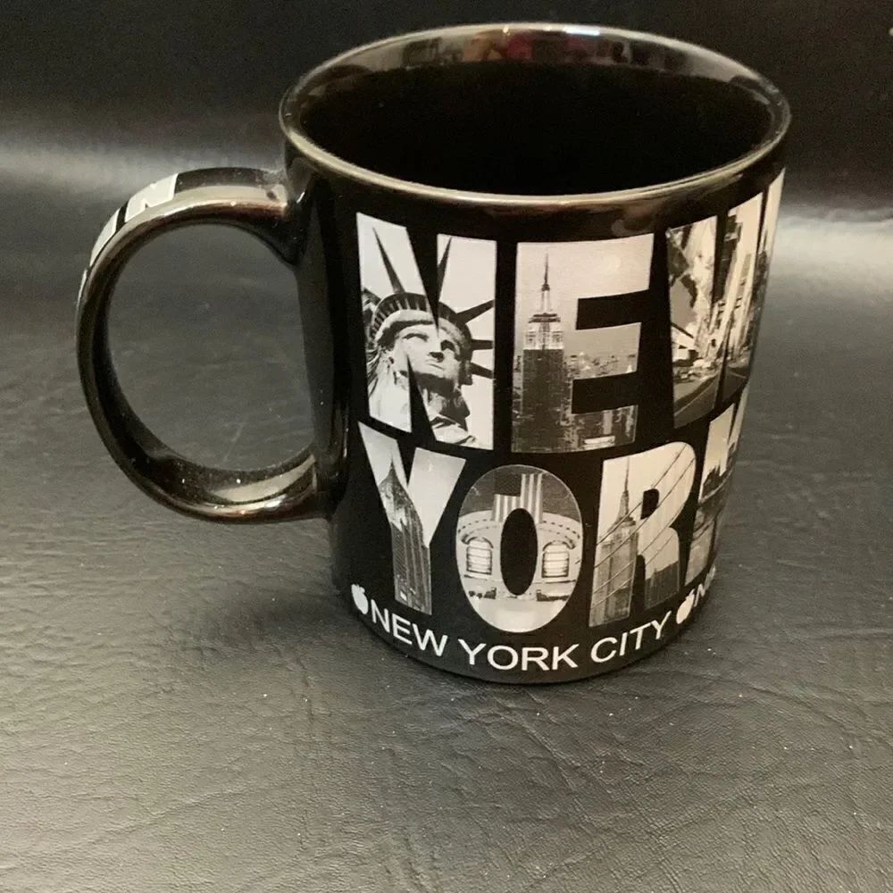 New York City 12 Ounce Coffee Tea Cocoa Collectable Black White Lettering Mug